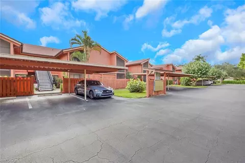 120 Cypress Way E #B5, Naples, FL 34110