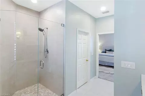 Bath - 9261 Estero River Cir, Estero, FL 33928 photo 3 of 4