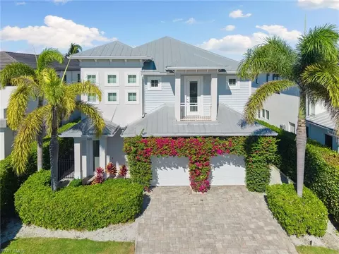 605 91st Ave N, Naples, FL 34108