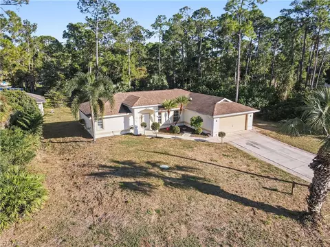 1620 Blue Sage Dr, Naples, FL 34117