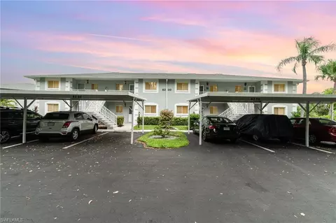 8200 Summerlin Village Cir #102, Fort Myers, FL 33919