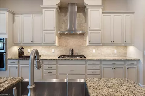 Kitchen - 1609 Mockingbird Dr, Naples, FL 34120 photo 1 of 5