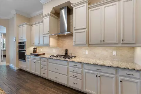 Kitchen - 1609 Mockingbird Dr, Naples, FL 34120 photo 3 of 5