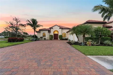 Exterior - 1609 Mockingbird Dr, Naples, FL 34120 photo 3 of 6