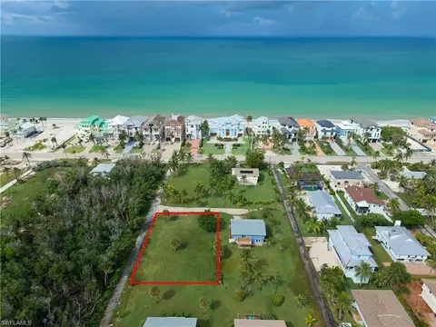 27553 Hickory View Dr, Bonita Springs, FL 34134