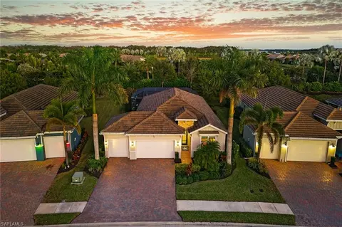 14534 Kelson Cir, Naples, FL 34114