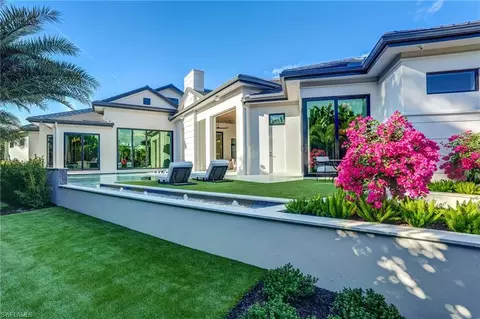 Exterior - 436 Putter Point Ct, Naples, FL 34103 photo 8 of 13
