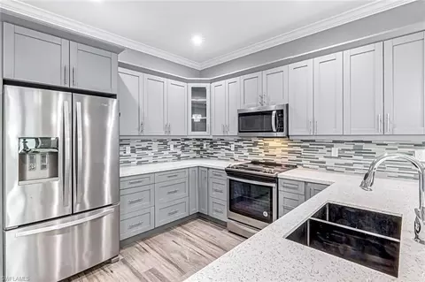 Kitchen - 141 20th Ave NW, Naples, FL 34120 photo 4 of 4