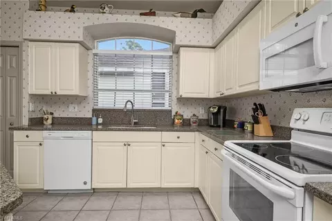 22854 Forest Ridge Dr, Estero, FL 33928 photo 8