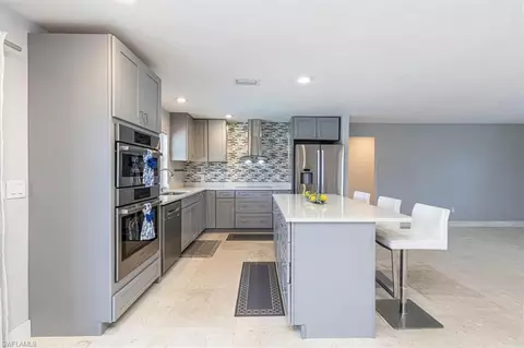 Kitchen - 4590 Eagle Key Cir, Naples, FL 34112 photo 5 of 6