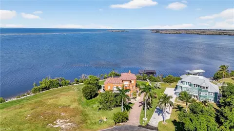 4961 Galt Island Ave, Saint James City, FL 33956
