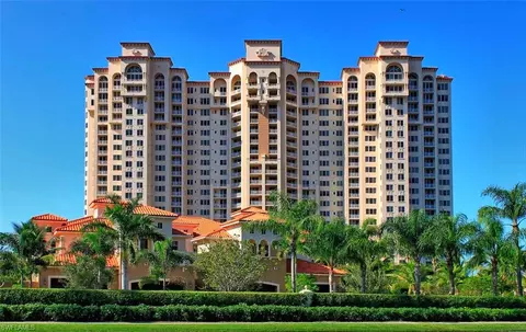 6597 Nicholas Blvd #503, Naples, FL 34108