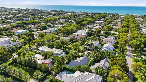 245 5th St N, Naples, FL 34102 photo 10