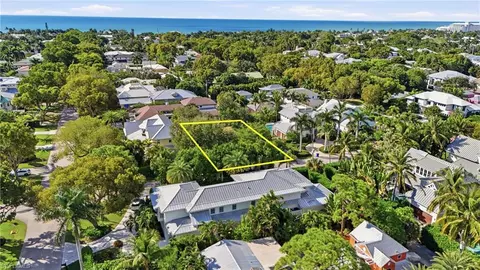 245 5th St N, Naples, FL 34102 photo 3