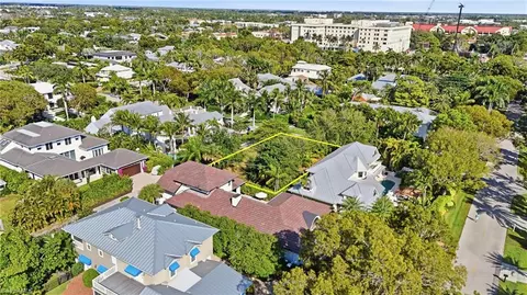 245 5th St N, Naples, FL 34102 photo 8