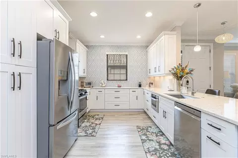 8336 Lucello Ter N, Naples, FL 34114