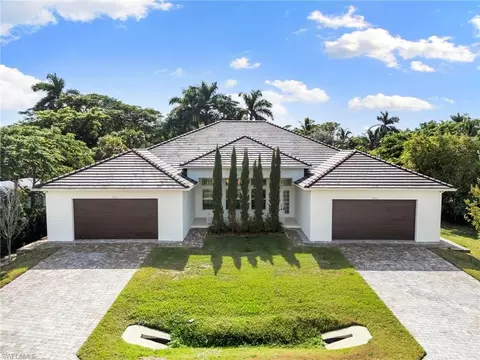 1086 Michigan Ave, Naples, FL 34103