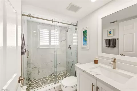 Bath - 7772 Emerald Cir #101, Naples, FL 34109 photo 3 of 3