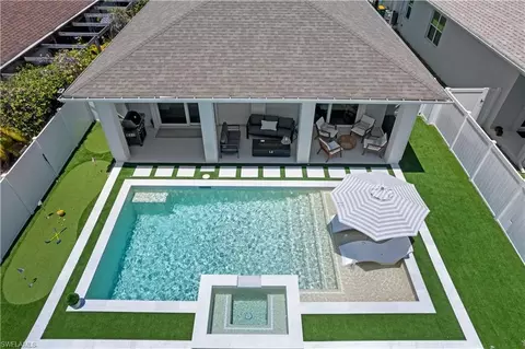 1100 Steeves Ave, Naples, FL 34104