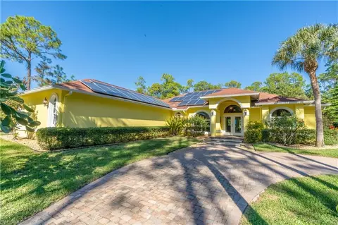 4541 7th Ave NW, Naples, FL 34119