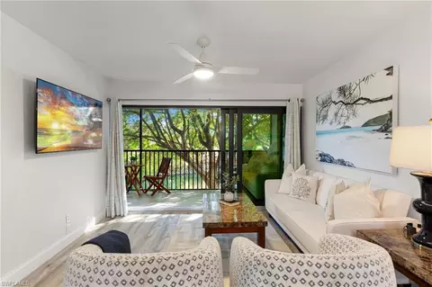 600 Neapolitan Way #257, Naples, FL 34103