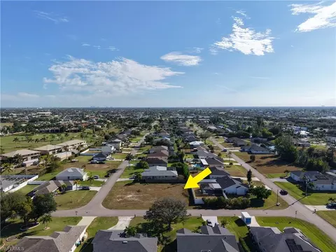 1128 SW 22nd Ter, Cape Coral, FL 33991