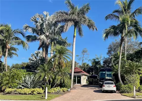 5003 Coach Ln, Naples, FL 34114 photo 2