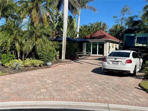 5003 Coach Ln, Naples, FL 34114 photo 4