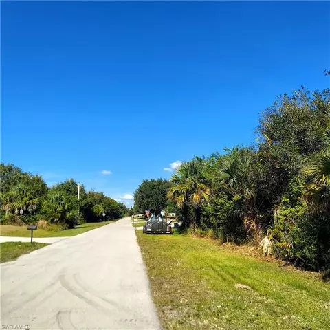 6036 Lacota Ave, Fort Myers, FL 33905