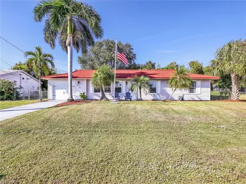 914 NE 2nd Ave, Cape Coral, FL 33909
