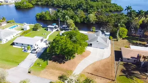 137 Meta St, Fort Myers, FL 33905