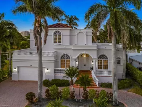 239 Channel Dr, Naples, FL 34108