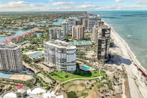 4401 Gulf Shore Blvd N #1104, Naples, FL 34103