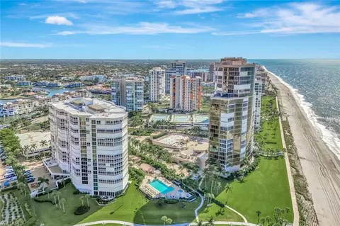 4401 Gulf Shore Blvd N #C205, Naples, FL 34103