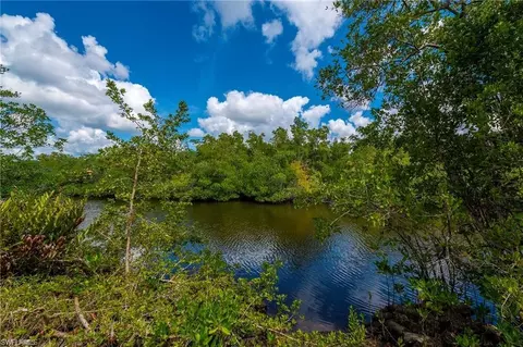 2347 Harbor Rd, Naples, FL 34104