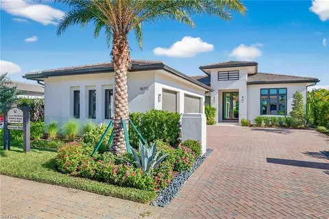 16732 Lucarno Way N, Naples, FL 34110