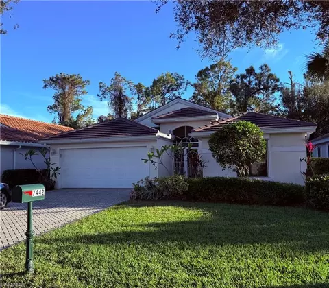 7442 Meldin Ct, Naples, FL 34104
