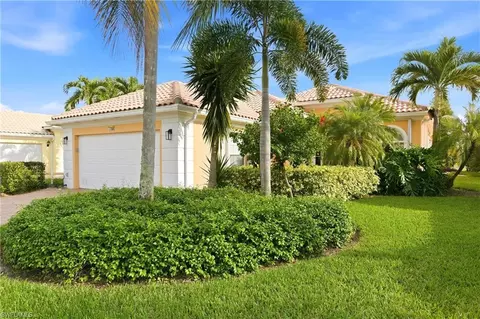7704 Hernando Ct, Naples, FL 34114