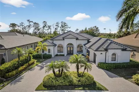 14668 Beaufort Cir, Naples, FL 34119