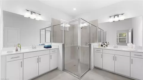 Bath - 1553 Double Eagle Trl, Naples, FL 34120 photo 1 of 2