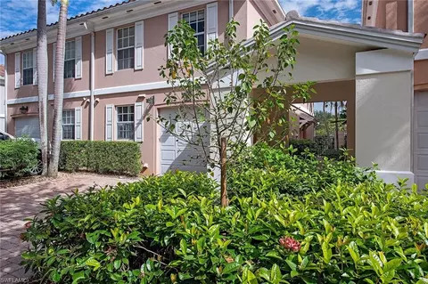 5697 Cove Cir #42, Naples, FL 34119