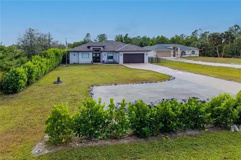 548 47th Ave NE, Naples, FL 34120