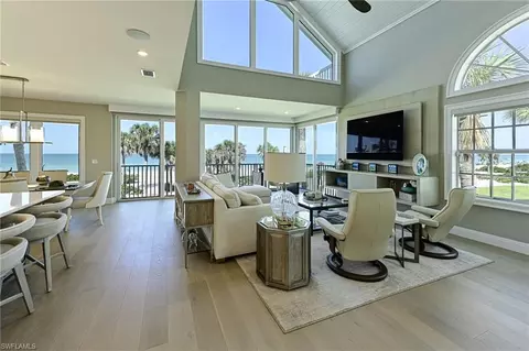 143 Barefoot Cir #5, Bonita Springs, FL 34134
