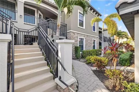 9419 Benvenuto Ct #202, Naples, FL 34119