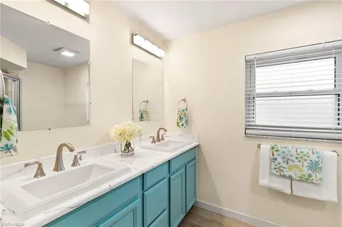 Bath - 4523 Robin Ave, Naples, FL 34104 photo 1 of 2