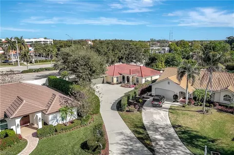 5138 Kristin Ct, Naples, FL 34105