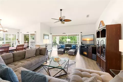 8401 Southbridge Dr #2, Fort Myers, FL 33967
