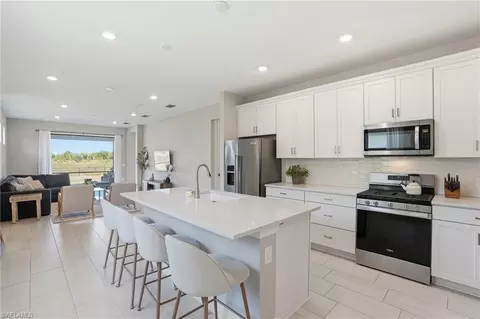 Kitchen - 20064 Kingmont Dr, Estero, FL 33928 photo 4 of 4