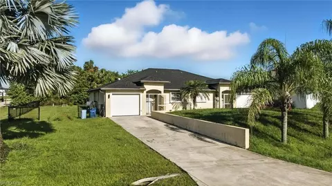 474 Petite Ave #472/474, Lehigh Acres, FL 33974