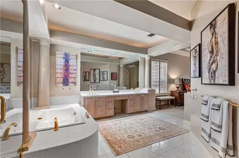 Bath - 191 Colonade Cir, Naples, FL 34103 photo 1 of 1